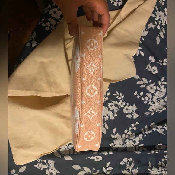 Limited edition Louis Vuitton  by The Pool Multi Pochette Accessoires - Picture 7 of 13